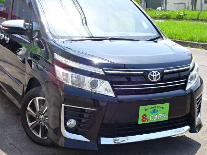 ヴォクシー2.0 ZS 煌 4WD　本州車　保証1年/走行距離無制限　4WD　ワンオーナー　　両側パワースライドドア　純正ナビ　地デジ　バックカメラ　Bluetooth接続　フリップダウンモニター　LEDヘッドライト　ビルトインETC　冬タイヤ付き 2000
