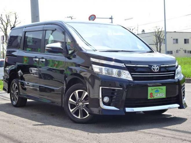 ヴォクシー2.0 ZS 煌 4WD　本州車　保証1年/走行距離無制限　4WD　ワンオーナー　　両側パワースライドドア　純正ナビ　地デジ　バックカメラ　Bluetooth接続　フリップダウンモニター　LEDヘッドライト　ビルトインETC　冬タイヤ付き 2000