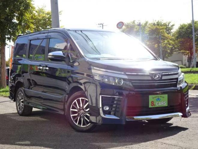 ヴォクシー2.0 ZS 煌II 4WD　本州車　保証1年/走行距離無制限　4WD　トヨタセーフティセンス　両側パワースライドドア　純正ナビ　ビルトインETC　LEDヘッドライト　純正16インチアルミホイール アイドリングストップ　スマートキー　冬タイヤ付 2000