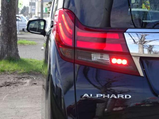 アルファード2.5 S Aパッケージ 4WD　本州車　保証1年/走行距離無制限　4WD　両側パワースライドドア　プリクラッシュセーフティ 純正9型ナビ 地デジ　バックカメラ　Bluetooth接続　フリップダウンモニター　ブレーキホールド　純正18AW　冬タイヤ付属 2500