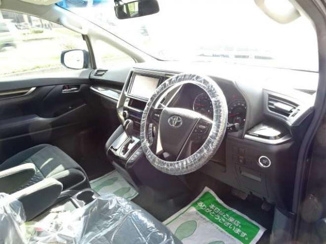 アルファード2.5 S Aパッケージ 4WD　本州車　保証1年/走行距離無制限　4WD　両側パワースライドドア　プリクラッシュセーフティ 純正9型ナビ 地デジ　バックカメラ　Bluetooth接続　フリップダウンモニター　ブレーキホールド　純正18AW　冬タイヤ付属 2500