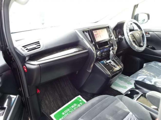 アルファード2.5 S Aパッケージ 4WD　本州車　保証1年/走行距離無制限　4WD　両側パワースライドドア　プリクラッシュセーフティ 純正9型ナビ 地デジ　バックカメラ　Bluetooth接続　フリップダウンモニター　ブレーキホールド　純正18AW　冬タイヤ付属 2500