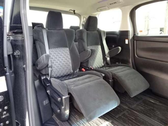 アルファード2.5 S Aパッケージ 4WD　本州車　保証1年/走行距離無制限　4WD　両側パワースライドドア　プリクラッシュセーフティ 純正9型ナビ 地デジ　バックカメラ　Bluetooth接続　フリップダウンモニター　ブレーキホールド　純正18AW　冬タイヤ付属 2500