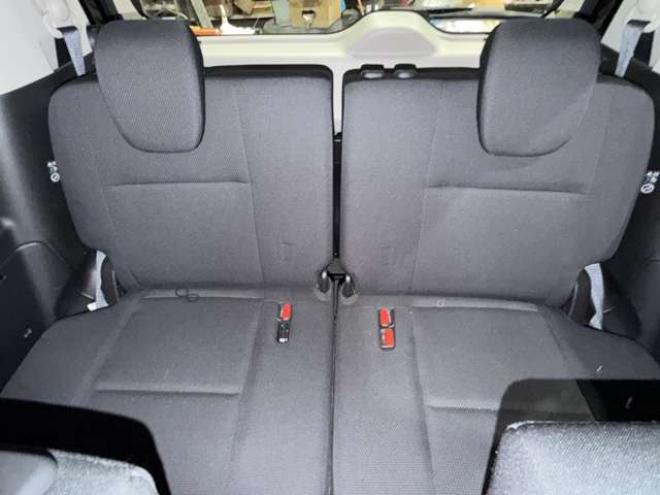 セレナ2.0 XV 4WD　防錆塗装4WDTVナビBカメETCドラレコ 2000