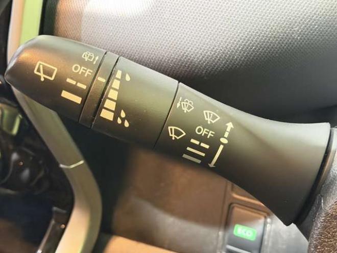 セレナ2.0 XV 4WD　防錆塗装4WDTVナビBカメETCドラレコ 2000