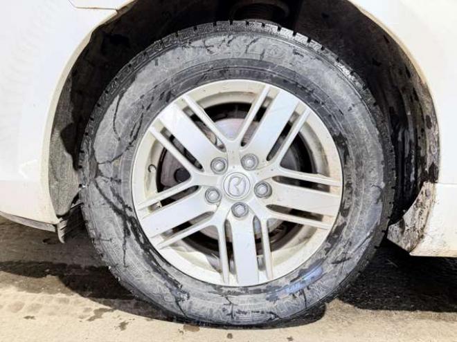 MPV2.3 23S Lパッケージ 4WD　防錆塗装ユーザー買取車4WDTVナビBカメ後席モニタエンスタ 2300