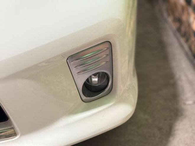 セレナ2.0 ハイウェイスター Vセレクション 4WD　防錆塗装4WDTVナビETC積込タイヤ 2000