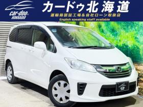 フリード　1.5 G ジャストセレクション 4WD　防錆塗装4WDTVナビETC 1500