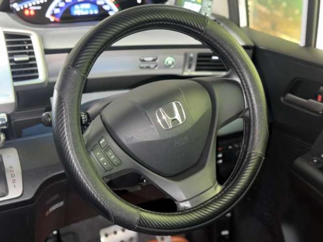 フリード1.5 G ジャストセレクション 4WD　防錆塗装4WDTVナビETC 1500