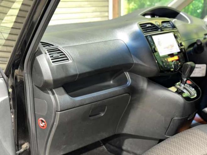 セレナ2.0 ハイウェイスター 4WD　防錆塗装4WDTVナビBカメエンスタETC後席モニタ 2000