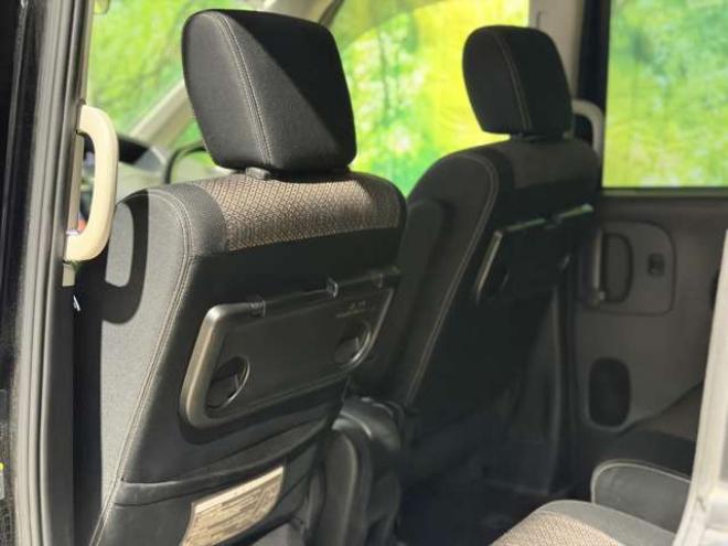 セレナ2.0 ハイウェイスター 4WD　防錆塗装4WDTVナビBカメエンスタETC後席モニタ 2000