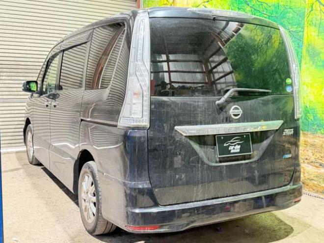 セレナ2.0 ハイウェイスター 4WD　防錆塗装4WDTVナビBカメエンスタETC後席モニタ 2000