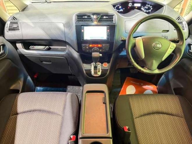 セレナ2.0 ハイウェイスター Vセレクション+Safety 4WD　防錆塗装4WDTVナビBカメエンスタETCドラレコ積込タイヤ 2000
