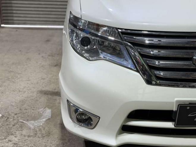 セレナ2.0 ハイウェイスター Vセレクション+Safety 4WD　防錆塗装4WDTVナビBカメエンスタETCドラレコ積込タイヤ 2000