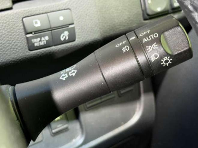 セレナ2.0 ハイウェイスター Vセレクション+Safety 4WD　防錆塗装4WDTVナビBカメエンスタETCドラレコ積込タイヤ 2000