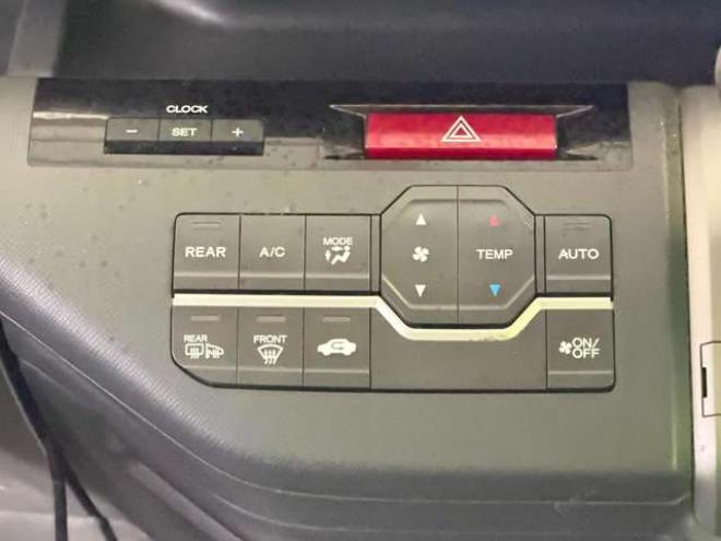 ステップワゴン2.0 G HIDエディション 4WD　防錆塗装4WDTVナビBカメETC 2000