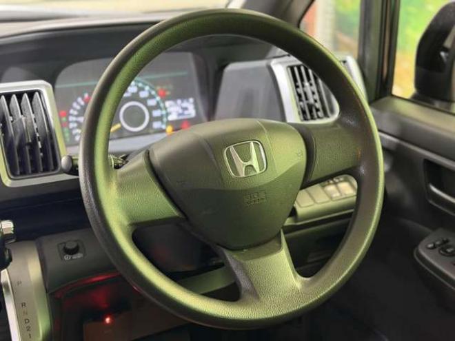 ステップワゴン2.0 G HIDエディション 4WD　防錆塗装4WDTVナビBカメETC 2000