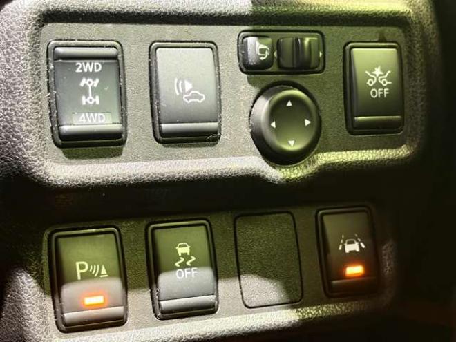 ノート1.2 e-POWER X FOUR 4WD　防錆塗装4WDTVナビBカメエンスタETC積込タイヤ 1200