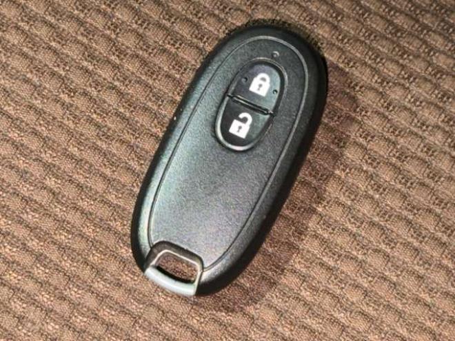 ラパンG 4WD　防錆塗装4WDローダウンスマキーTVナビ 660