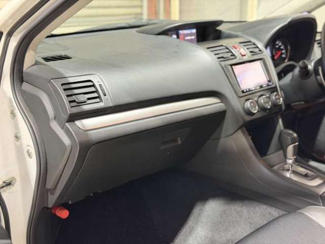 インプレッサスポーツ 2.0 i-S アイサイト 4WD　防錆塗装4WDTVナビドラレコ 2000