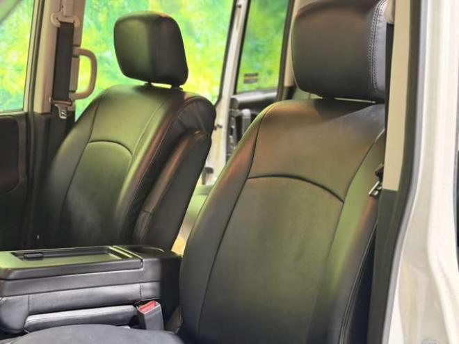 セレナ2.0 20X Vセレクション+Safety 4WD　防錆塗装4WDTVナビBカメETC 2000