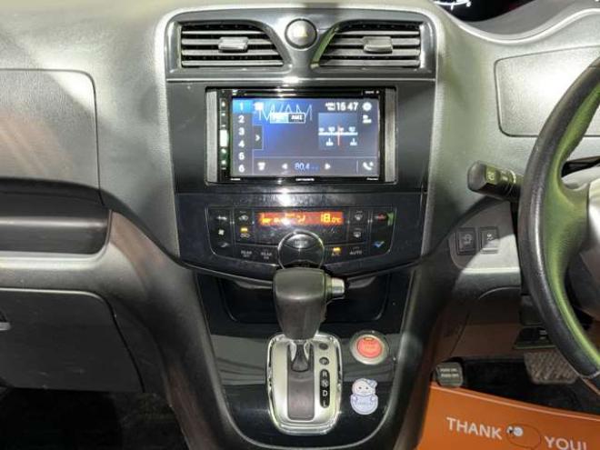 セレナ2.0 ハイウェイスター 4WD　防錆塗装4WDBluetoothオーディオCDスマキーエンスタドラレコ 2000