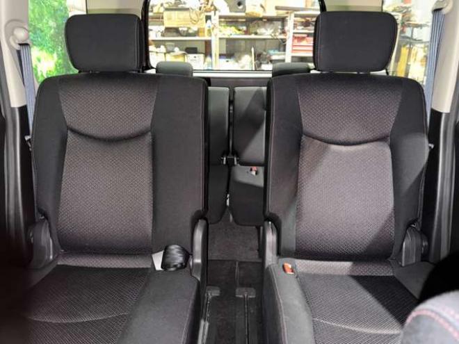 セレナ2.0 ハイウェイスター 4WD　防錆塗装4WDBluetoothオーディオCDスマキーエンスタドラレコ 2000