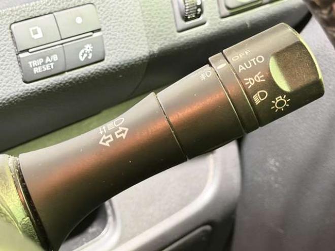 セレナ2.0 ハイウェイスター 4WD　防錆塗装4WDBluetoothオーディオCDスマキーエンスタドラレコ 2000