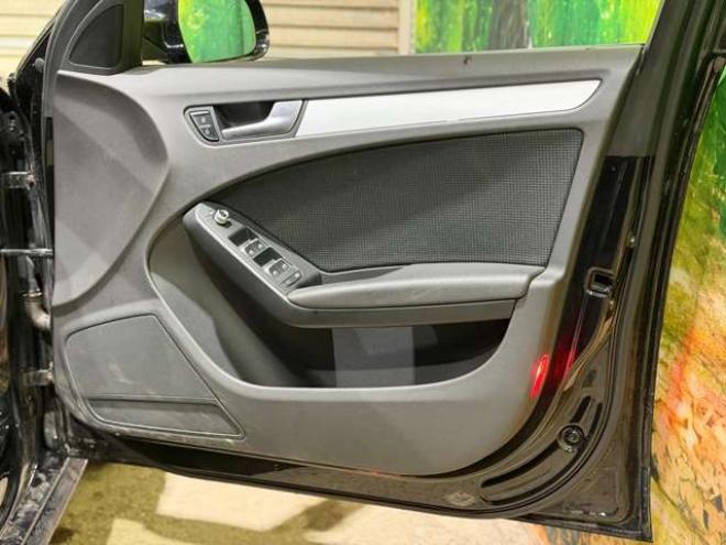 アウディA4アバント 2.0 TFSI クワトロ Sラインパッケージ 4WD　防錆塗装4WDTVナビBカメエンスタETC 正規輸入車 2000