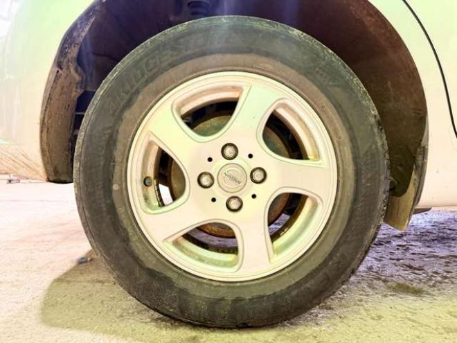 ノート1.2 X FOUR 4WD　防錆塗装4WDキーレス 1200
