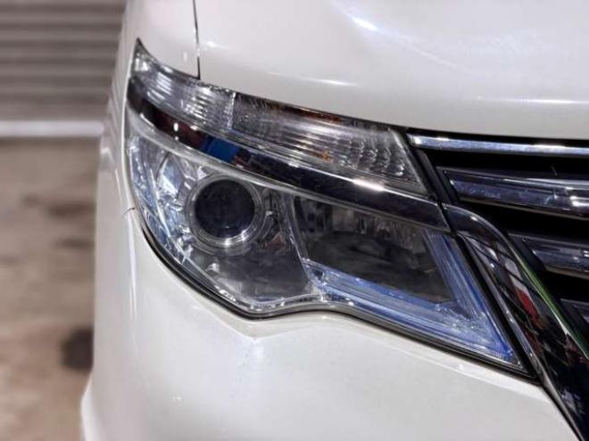 セレナ2.0 ハイウェイスター Vセレクション+Safety 4WD　防錆塗装4WD 2000