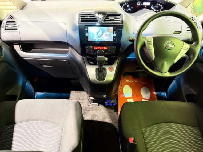 セレナ2.0 20X Vセレクション+Safety アンシャンテ セカンドスライドUP AセーフティPKG 4WD　防錆塗装4WDTVナビBカメエンスタETC積込タイヤ 2000