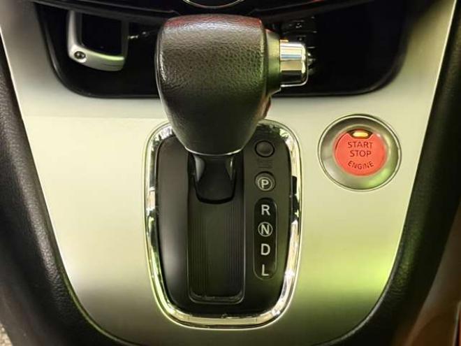 セレナ2.0 20X Vセレクション+Safety アンシャンテ セカンドスライドUP AセーフティPKG 4WD　防錆塗装4WDTVナビBカメエンスタETC積込タイヤ 2000