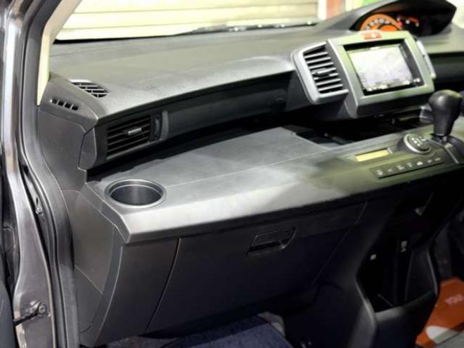 フリード1.5 G Lパッケージ 4WD　防錆塗装4WDナビBカメエンスタETC 1500