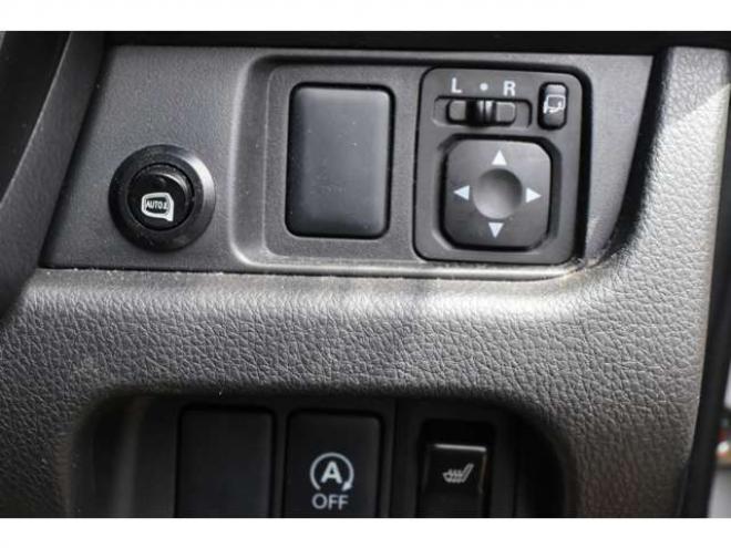 デイズハイウェイスターG 4WD　アイドリングストップ・ナビ・TV・バックカメラ・スマートキー・タイミングチェーン式 660