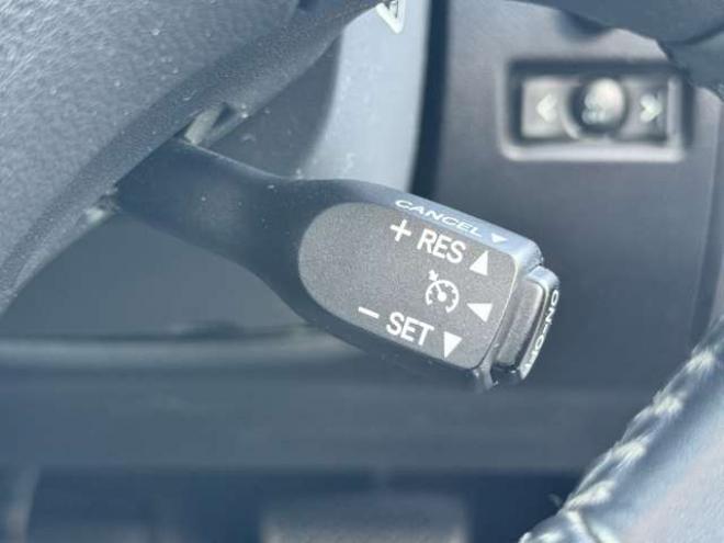 レクサスIS 250 4WD　スマートキー・エンジンスターター・純正HIDマルチナビ・両席シートヒーター・クルーズコントロール・パドルシフト・HIDヘッドライト・LEDフォグ・ワイパーデアイサー・ETC・Bカメラ・AUX・ワンセグTV・両席パワー 2500