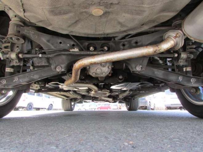 フォレスター2.0 S リミテッド 4WD　アイサイト/アイドリングストップ/シートヒーター/社外ナビ/フルセグ/バックカメラ/フリップダウンモニター/ETC/レーダークルーズコントロール 2000