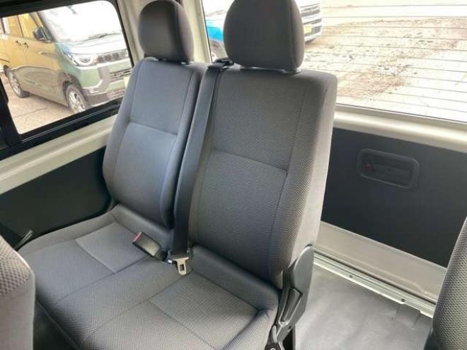 ハイエース2.7 DX ロング ミドルルーフ 4WD　4WD　社外ナビ　ドラレコ　リアヒーター 2700