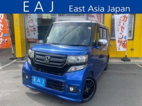 N-BOX　カスタムG ターボ Lパッケージ 2トーンカラースタイル 4WD　1年走行距離無制限保証付/後期型/ナビ・フルセグTV/バックカメラ/ETC/前後ドライブレコーダー/キー2本/両側パワースライドドア/純正オールブラック15インチホイール/2トーンカラー/車検整備2年付/法定整備/修復歴無 660