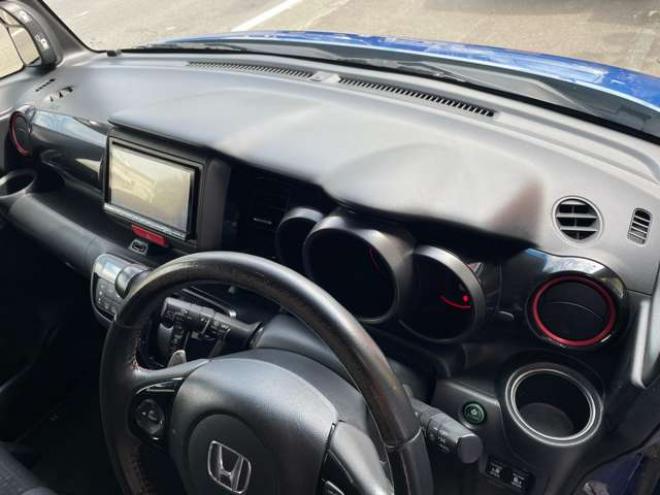 N-BOXカスタムG ターボ Lパッケージ 2トーンカラースタイル 4WD　1年走行距離無制限保証付/後期型/ナビ・フルセグTV/バックカメラ/ETC/前後ドライブレコーダー/キー2本/両側パワースライドドア/純正オールブラック15インチホイール/2トーンカラー/車検整備2年付/法定整備/修復歴無 660