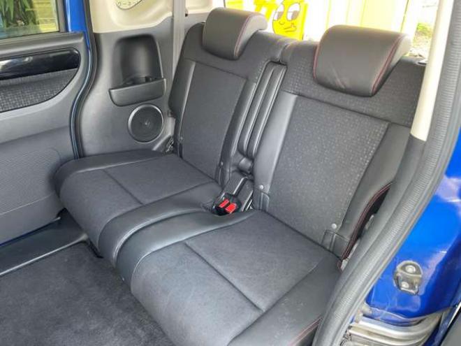N-BOXカスタムG ターボ Lパッケージ 2トーンカラースタイル 4WD　1年走行距離無制限保証付/後期型/ナビ・フルセグTV/バックカメラ/ETC/前後ドライブレコーダー/キー2本/両側パワースライドドア/純正オールブラック15インチホイール/2トーンカラー/車検整備2年付/法定整備/修復歴無 660
