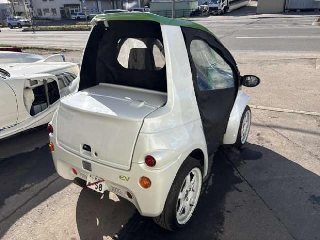 コムスP・COM　電気自動車　市内コ・ミ・コ・ミ!!フロントディスクブレーキ!ミニカー登録!普通免許運転可!車検不要! 2WD 不明