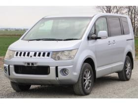 デリカ　D：5 2.4 G ナビパッケージ 4WD　検二年　ワンオーナー　バックカメラ　ETC　クルコン　パドルシフト　オートライト　自社　ローンカノウ 2400