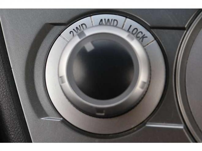 デリカD：5 2.4 G ナビパッケージ 4WD　検二年　ワンオーナー　バックカメラ　ETC　クルコン　パドルシフト　オートライト　自社　ローンカノウ 2400