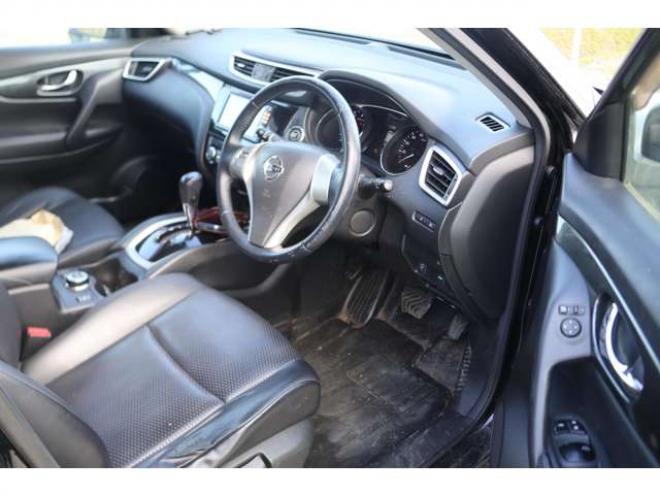 エクストレイル2.0 20X 2列車 4WD　検二年　バックモニター　TV　シートヒーター　自社　ローンカノウ 2000
