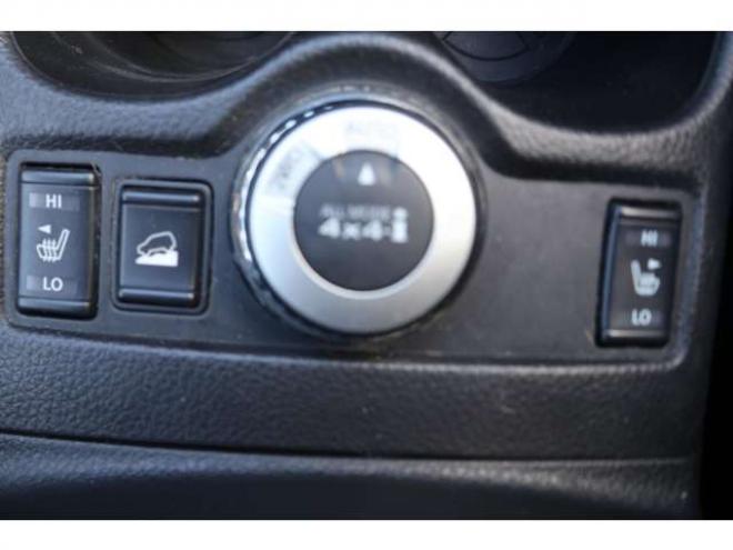 エクストレイル2.0 20X 2列車 4WD　検二年　バックモニター　TV　シートヒーター　自社　ローンカノウ 2000