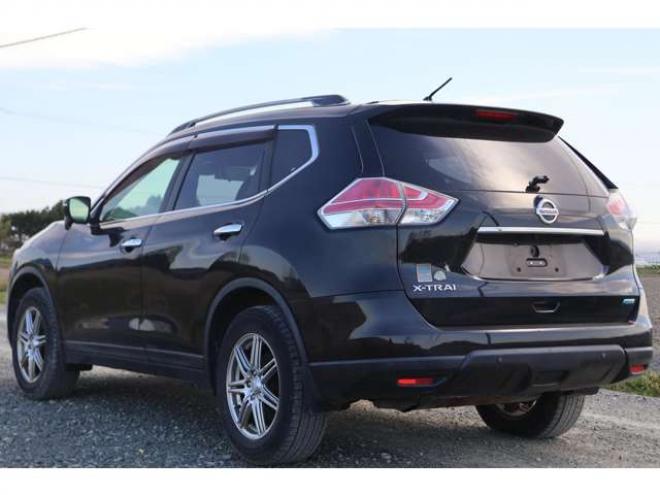 エクストレイル2.0 20X 2列車 4WD　検二年　バックモニター　TV　シートヒーター　自社　ローンカノウ 2000