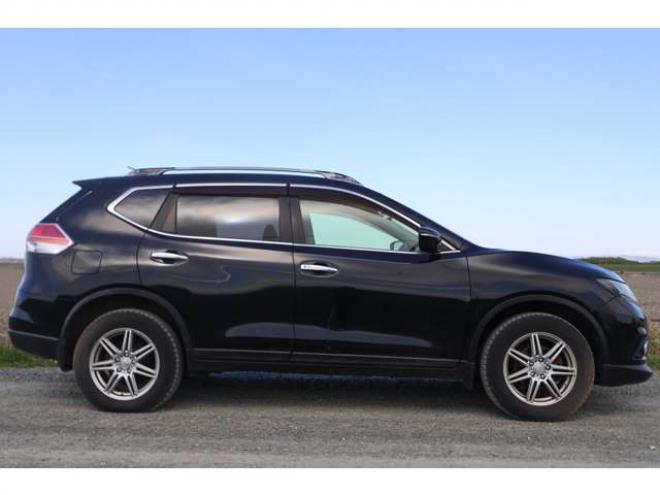 エクストレイル2.0 20X 2列車 4WD　検二年　バックモニター　TV　シートヒーター　自社　ローンカノウ 2000