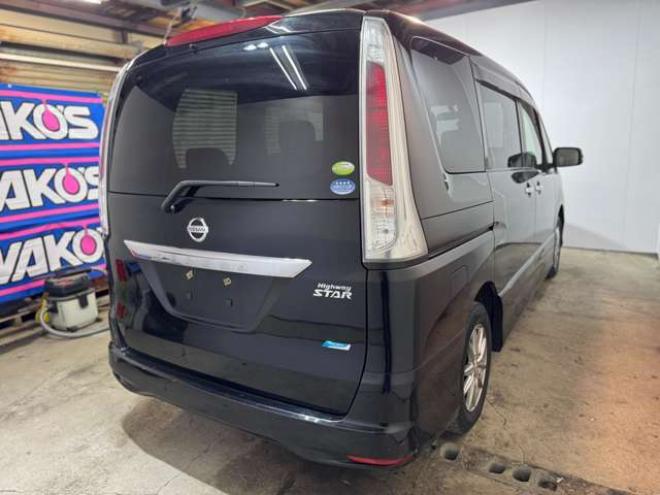 セレナ2.0 ハイウェイスター 4WD　両側Pスライド　ナビ　TV　Egスターター 2000