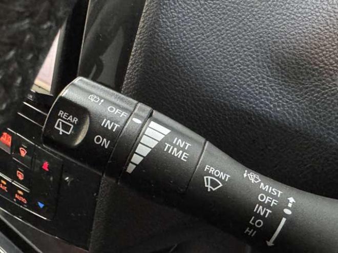 セレナ2.0 ハイウェイスター 4WD　両側Pスライド　ナビ　TV　Egスターター 2000
